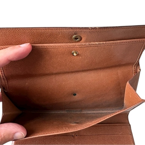 Louis Vuitton Monogram Leather International Trifold Wallet on a Gold Chain - Picture 8 of 9